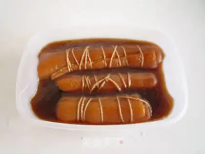 Make Red yeast paste meat roll step 6