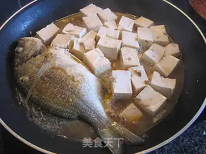 Make Pan-fried fish and braised tofu step 4
