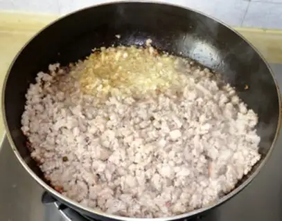 Make Sichuan-style mixed sauce step 3