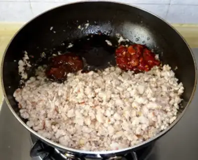 Make Sichuan-style mixed sauce step 4