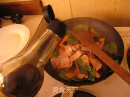 Make stir-fried bacon with fresh vegetables step 9