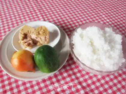 Make Golden Triangle Rice Ball step 0