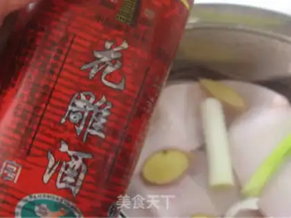Make Crystal pig skin jelly step 2