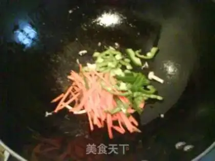 Make stir-fried three shredded silk step 2