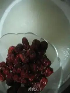 Make Yams and red dates porridge step 4