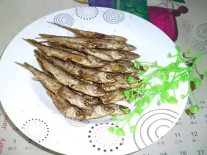 Make fried small fish step 5