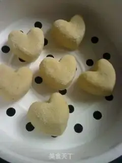 Make Love cakes step 3
