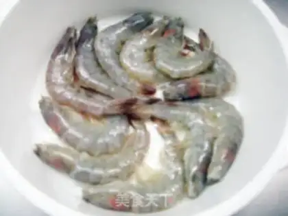 Make Oiled prawns step 0