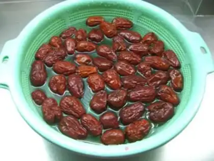 Make Home-made jujube paste filling step 0