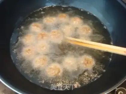 Make Meatball Udon Noodles step 2