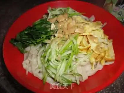 Make Cold noodles with Chinese toon and sesame sauce step 9