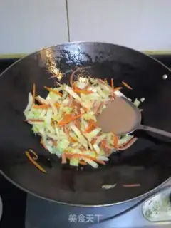 Make stir-fried three shredded cabbage step 5