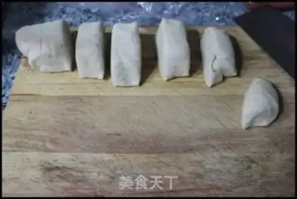Make Milk sausage steamed bun roll step 6