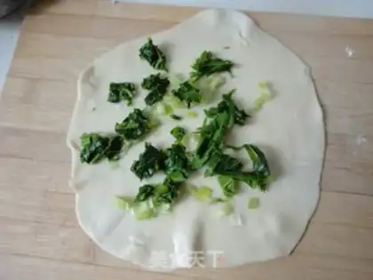 Make Chinese toon pancake with scallion oil step 2