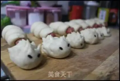 Make Milk sausage steamed bun roll step 9