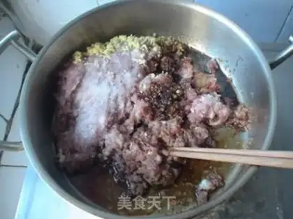 Make Sophora japonica meatball soup step 5