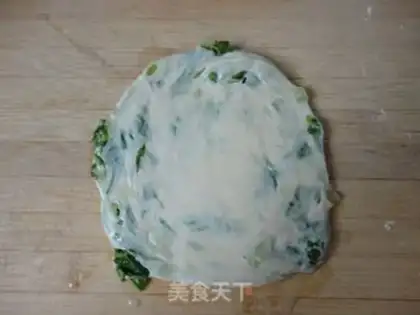 Make Chinese toon pancake with scallion oil step 4