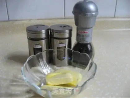 Make Homemade pizza sauce step 1