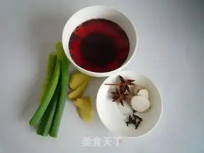 Make Roasted duck with flower carving step 2