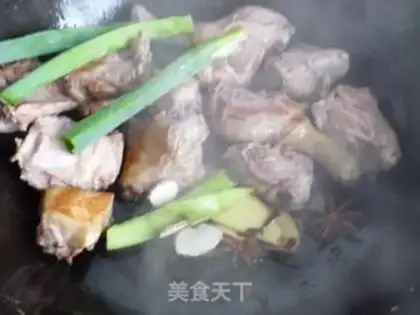 Make Roasted duck with flower carving step 4