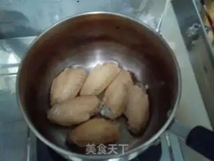 Make Chicken wings in soy sauce step 0
