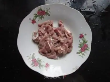Make Braised noodles with green beans step 1