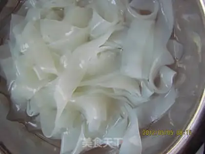 Make Hot and sour noodles step 1