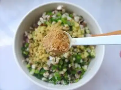 Make Steamed buns with mushroom and fresh meat step 3