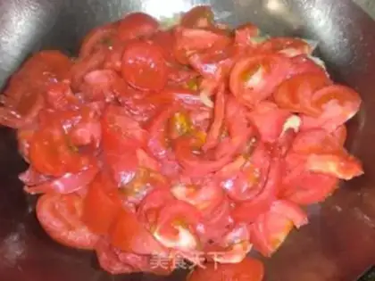 Make Mixed noodles with tomatoes, eggs and vegetables step 5