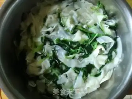 Make Mixed noodles with tomatoes, eggs and vegetables step 16