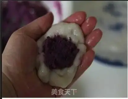 Make Milk fragrant purple potato glutinous rice paste step 6