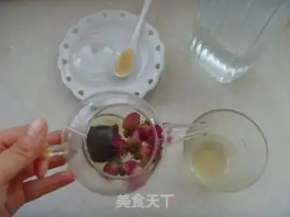 Make Rose honey tea step 0