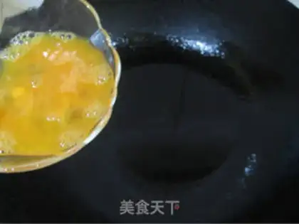 Make Fried rice with shrimp and egg step 1