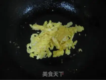 Make Fried rice with shrimp and egg step 2