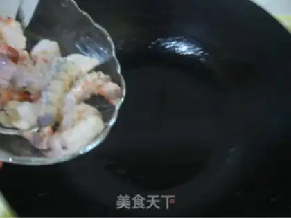 Make Fried rice with shrimp and egg step 3