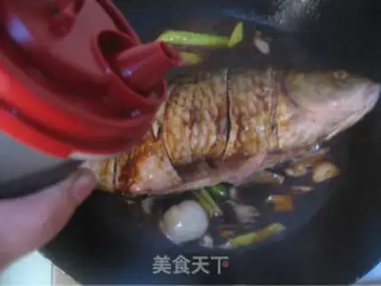 Make braised carp step 7