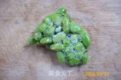Make Eight Treasure Rice with Grape Bean Sauce step 16