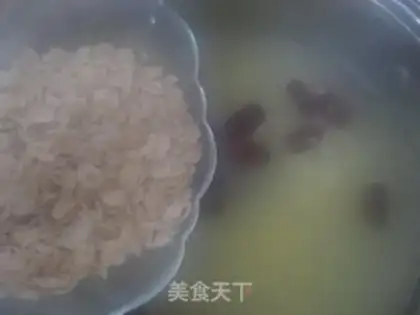 Make Red dates and millet oatmeal step 3