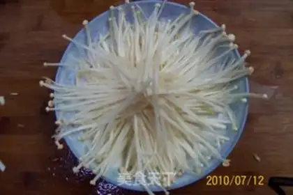 Make Steamed golden lily and chrysanthemum fish step 3