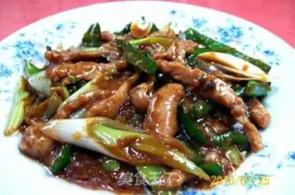 Make Saute beef tenderloin with green onions and sauce step 6