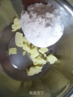 Make Crispy strawberry pie step 1