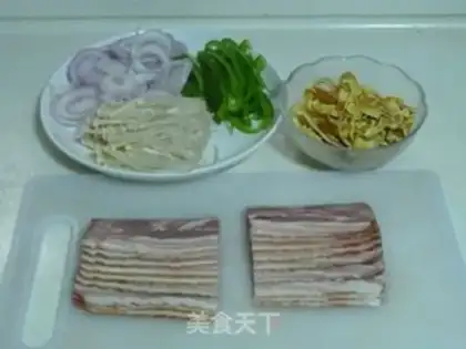 Make bacon and vegetable roll step 1