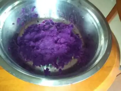 Make Purple sweet potato corn flour steamed buns step 1