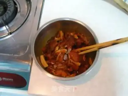 Make Aromatic pork abalone and mushroom rice step 1
