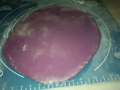 Make Purple sweet potato corn flour steamed buns step 5
