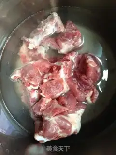 Make Tea tree mushroom dragon bone soup step 0