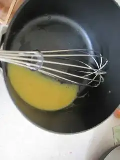 Make chocolate mousse step 1