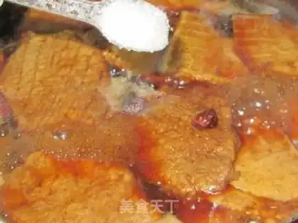 Make Braised steaks and fragrant dried meat step 11