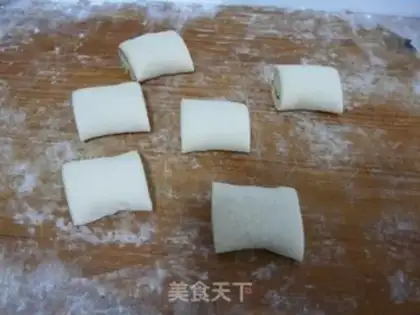 Make Scallion scented rolls step 8