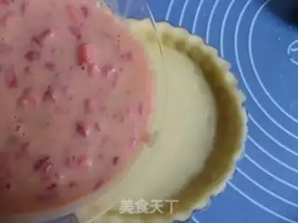 Make Crispy strawberry pie step 29